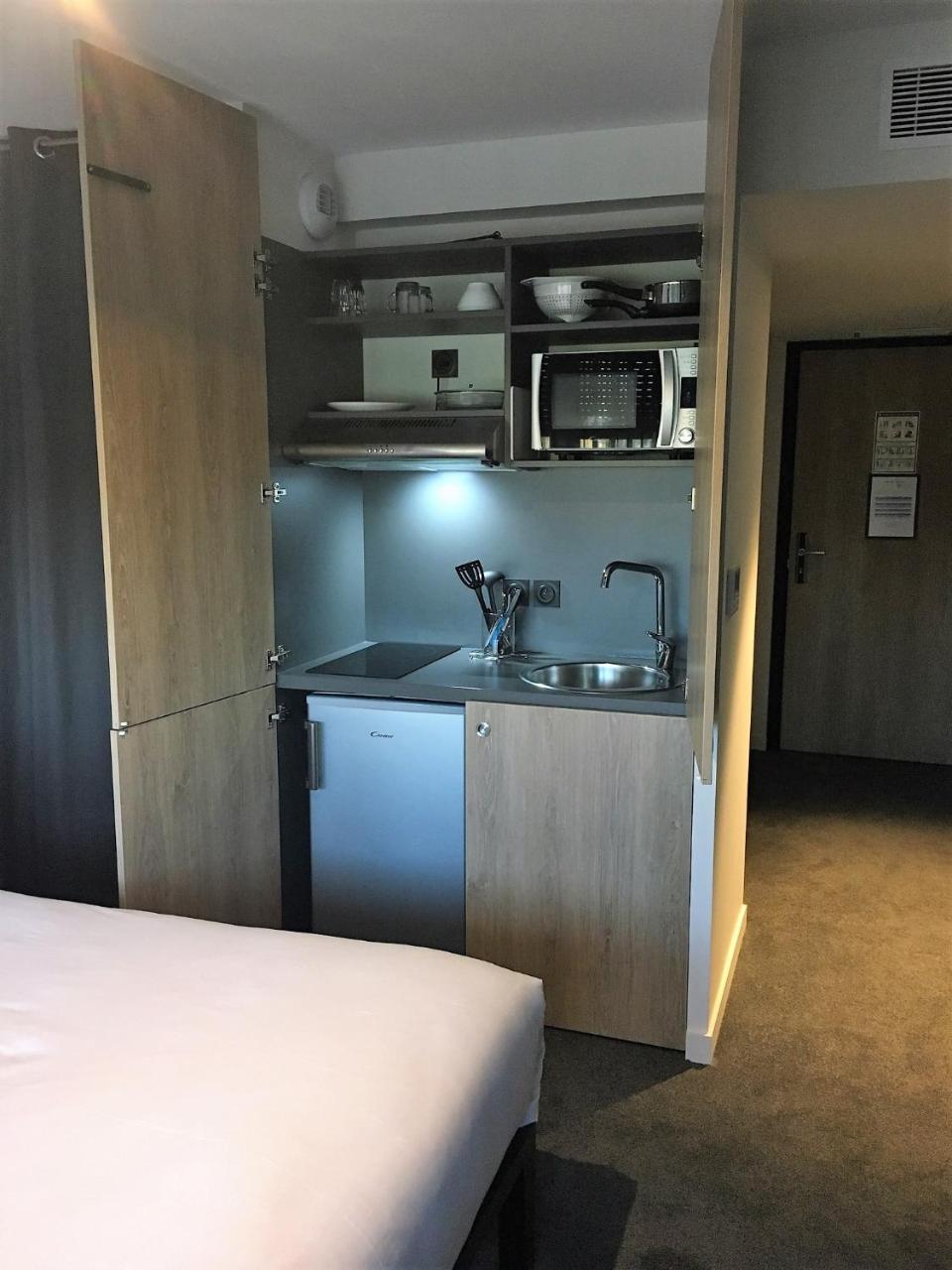 Hotel Enight Gradignan Esterno foto